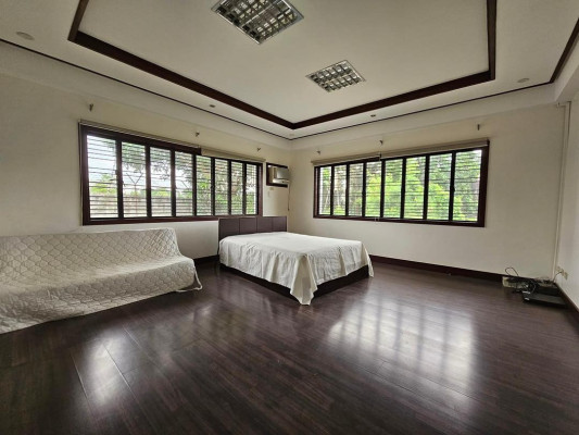 An Enchanting Colossal House for Sale in Las Piñas City