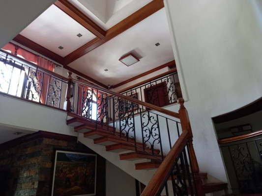 For Sale Ten Bedroom House  Loyola Grand Villas