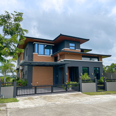 Sophisticated Brand New Modern Industrial House and Lot For Sale