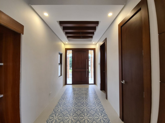 Brandnew Gorgeous Italian Home in Portofino, Vista Alabang