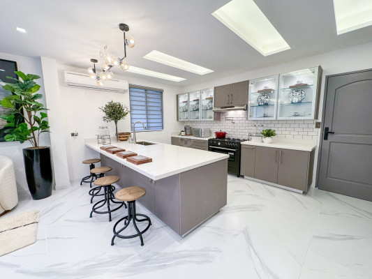 Enchanting 4-Bedroom House for Sale in Loyola Grand Villas
