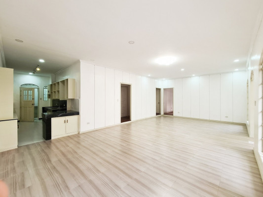 Renovated Bungalow with Attic For Sale
