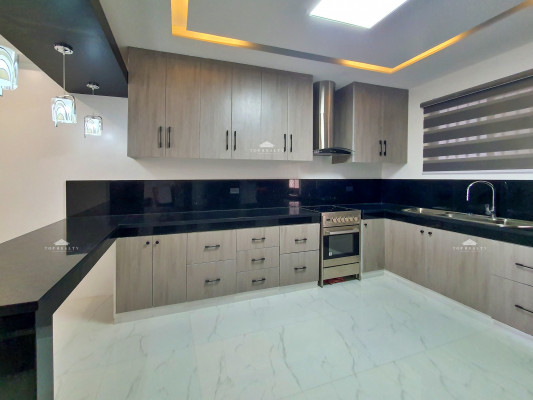 Newly built House and Lot for Sale in Monteverde Royale, Rizal