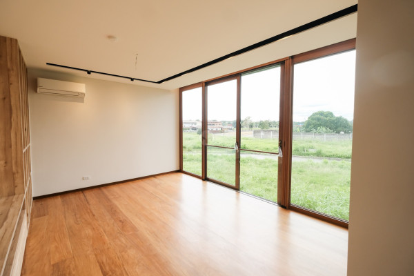 Own this Brand-New Contemporary 3-Storey House in Alabang West