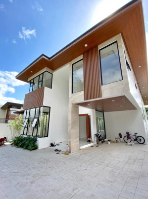 Beautiful 3-Storey Brand New House for Sale in White Plains Quezon City
