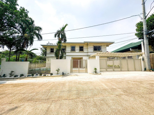 A Statuesque 5 Bedroom Home for Sale in Hillsborough Alabang Village