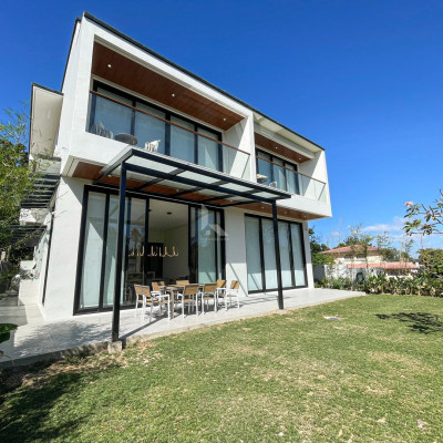 Elegant Modern Contemporary House and Lot For Sale