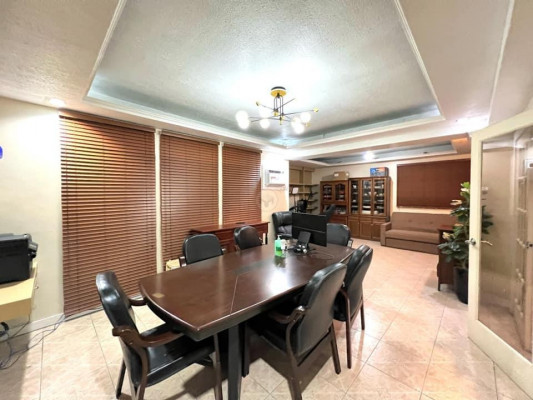 House for sale Whiteplains Area
