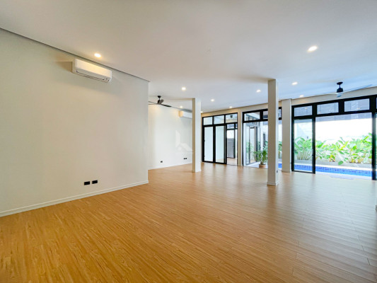 Cozy Newly Renovated Modern Bungalow House and Lot For Sale