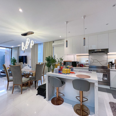 Stunning Modern Contemporary House and Lot for Sale