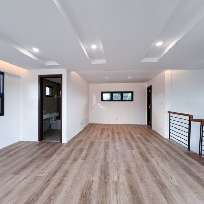 Sophisticated Modern Contemporary House and Lot For Sale