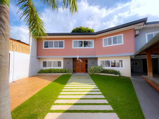 Resort Inspired House and Lot for sale in BF Homes