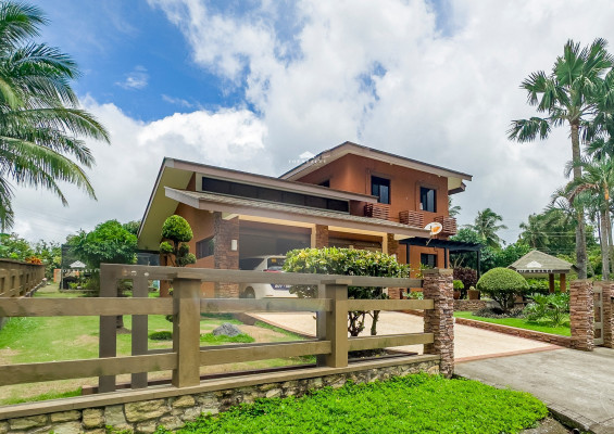 Modern Cottage Style-inspired House for Sale in Leisure Farms, Batangas!