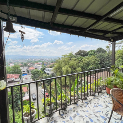 Grand and Immaculate House for Sale in Capitol Homes, Quezon City