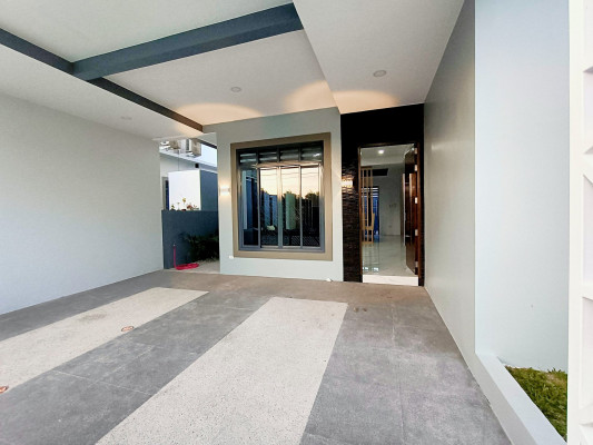 Modern Elegant Design House for Sale in Fil- am Friendship Rd. Angeles City
