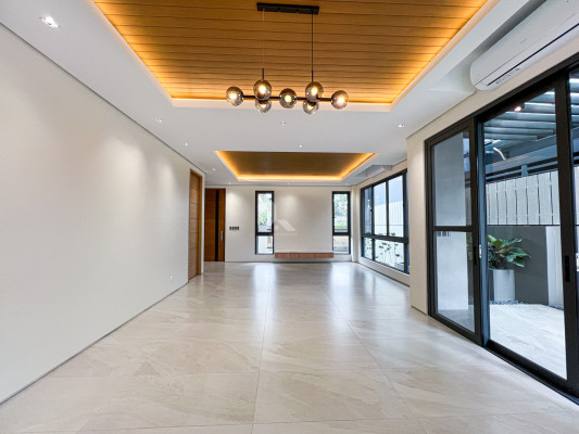Stunning Modern Industrial House and Lot for Sale