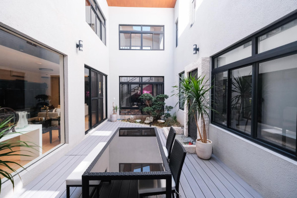Sensational 5-Bedroom House and Lot for Sale in Southbay Gardens