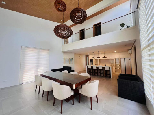 FOR SALE! SOPHISTICATED MINIMALIST HOUSE & LOT WITH WOODEN ELEMENTS.
