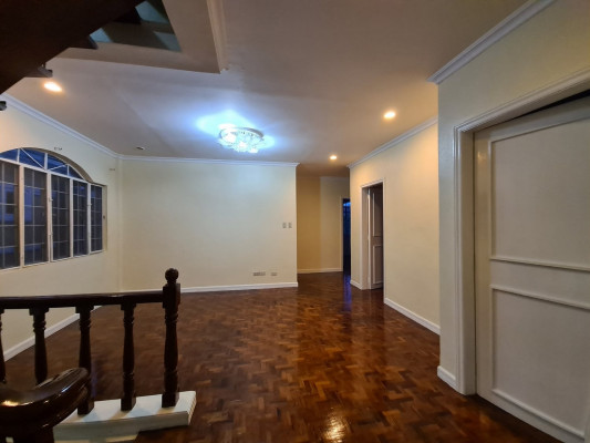 Massive Victorian Corner House For Sale in Pilar Village