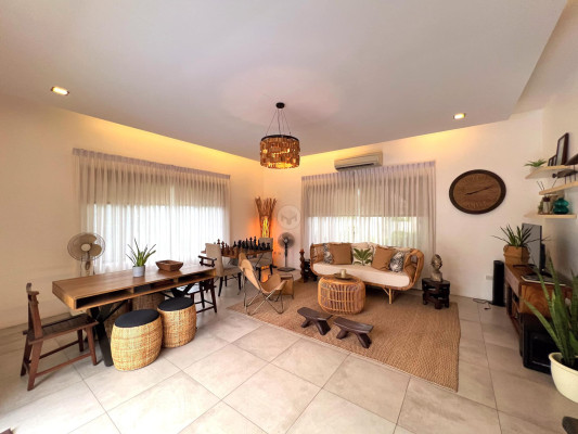 Stunning 5 Bedroom Resort-Style Property for Sale
