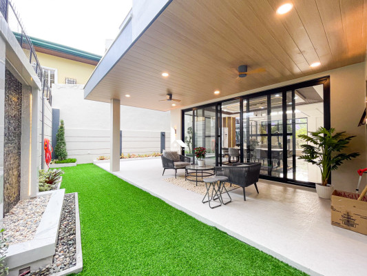 Luxurious Brand New Furnished House and Lot