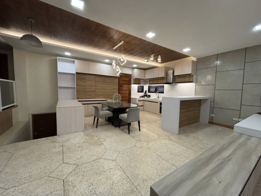 Splendid 3-Bedroom House and Lot in Commonwealth, Quezon City