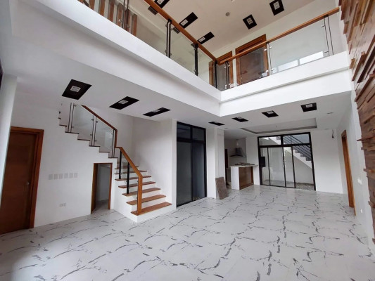 Modern Tropical House and Lot for Sale in Greenwoods Executive Village