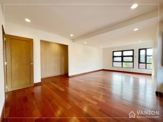 HOUSE AND LOT FOR SALE IN AFPOVAI, TAGUIG CITY