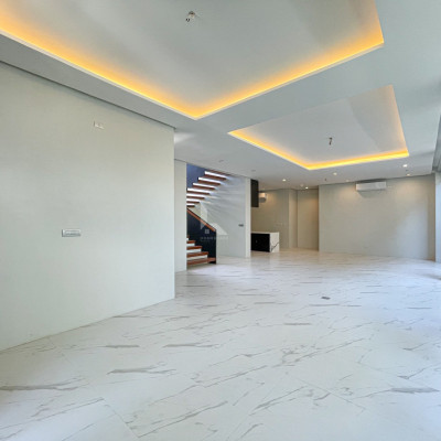 Breathtaking Modern Contemporary House and Lot For Sale