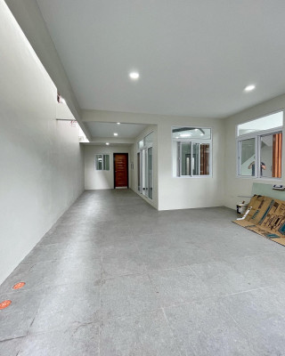 Beautiful Brand New 3-Storey House for Sale in Greenwoods Executive Village