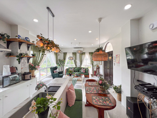 Breathtaking Modern Tropical Rest House For Sale in Antipolo
