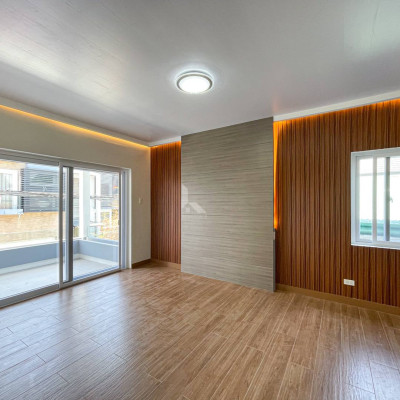 Sophisticated Fully Renovated Modern House For Sale