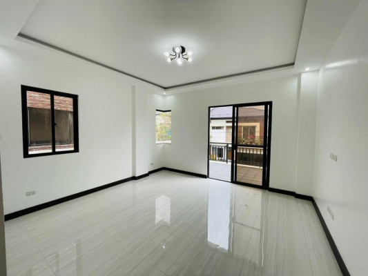 4 Bedroom Brandnew House For Sale In Greenwoods Exec Village Pasig