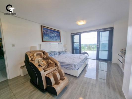 Miami Modern House and Lot w/ swimming pool For Sale in South Forbes