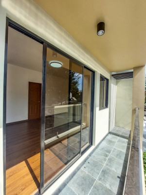 Lovely modern contemporary house for sale
