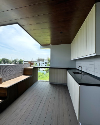 Brand New Modern 3-Storey House for Sale w/ Roofdeck and Dipping Pool