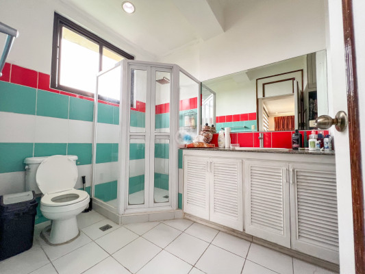 Serene 7-Bedroom House for Sale in Valle Verde, Pasig