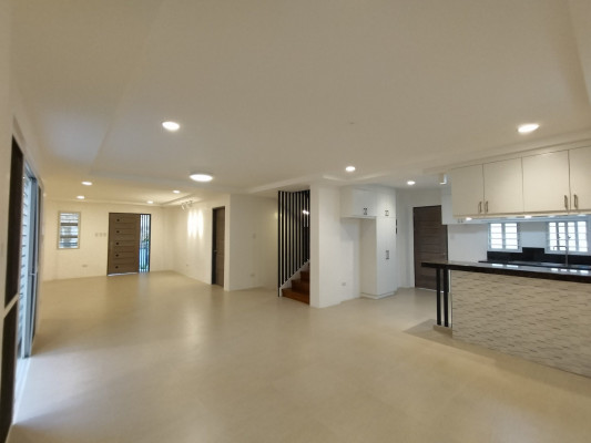 Brandnew Minimalist House For Sale
