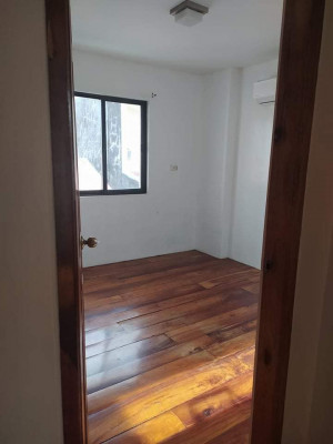 HOUSE FOR RENT OR SALE IN BF RESORT VILLAGE, LAS PIÑAS CITY