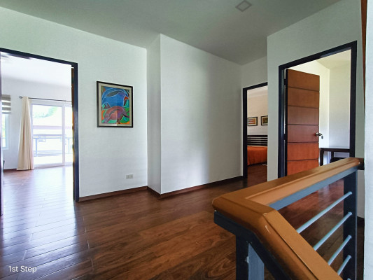 Modern House with pool for Sale in Angeles City, Pampanga near Clark & Korean