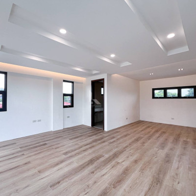 Sophisticated Modern Contemporary House and Lot For Sale