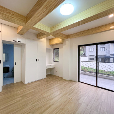 Sophisticated Modern Asian House and Lot For Sale in Kingsville Royale Subdivisi