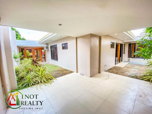 Brand New Luxury Home in Bf Almanza Las Pinas Near Sm Southmall