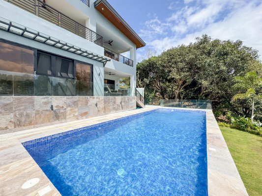 A Stately 5 Bedroom House and Lot for Sale in Ayala Westgrove Heights,