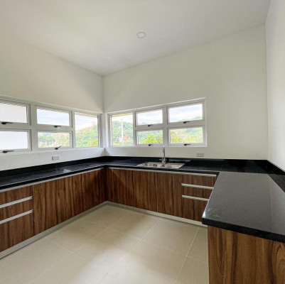 Spacious Contemporary Home for sale in Sun Valley Estates, Antipolo City
