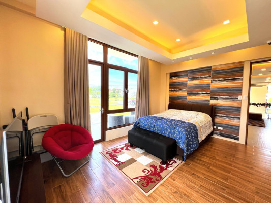 A Pleasant and Warm House and Lot for Sale