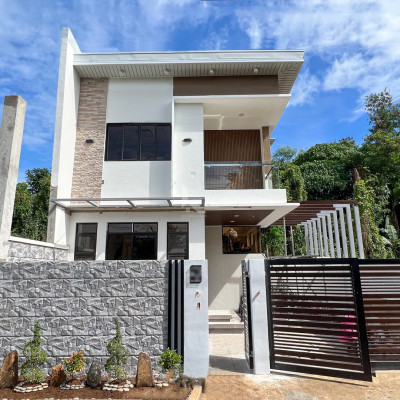 Notable Modern Contemporary House and Lot For Sale