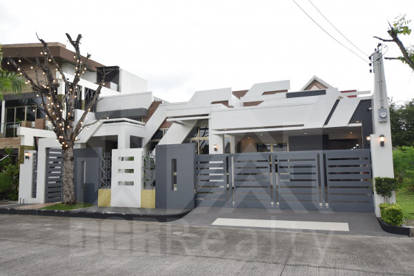 THE IRON MAN HOUSE IN PAMPANGA