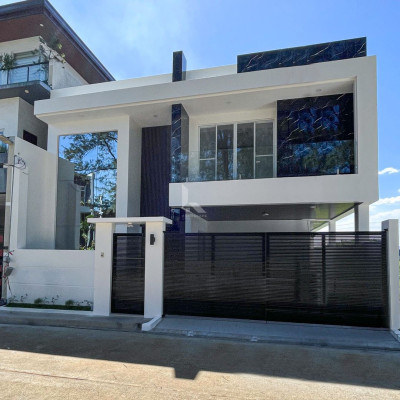 Alluring Modern Contemporary Home For Sale in Greenwoods Executive Village