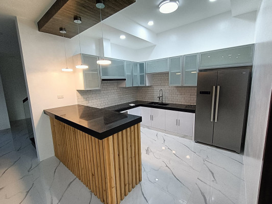 Modern Elegant Design House for Sale in Fil- am Friendship Rd. Angeles City